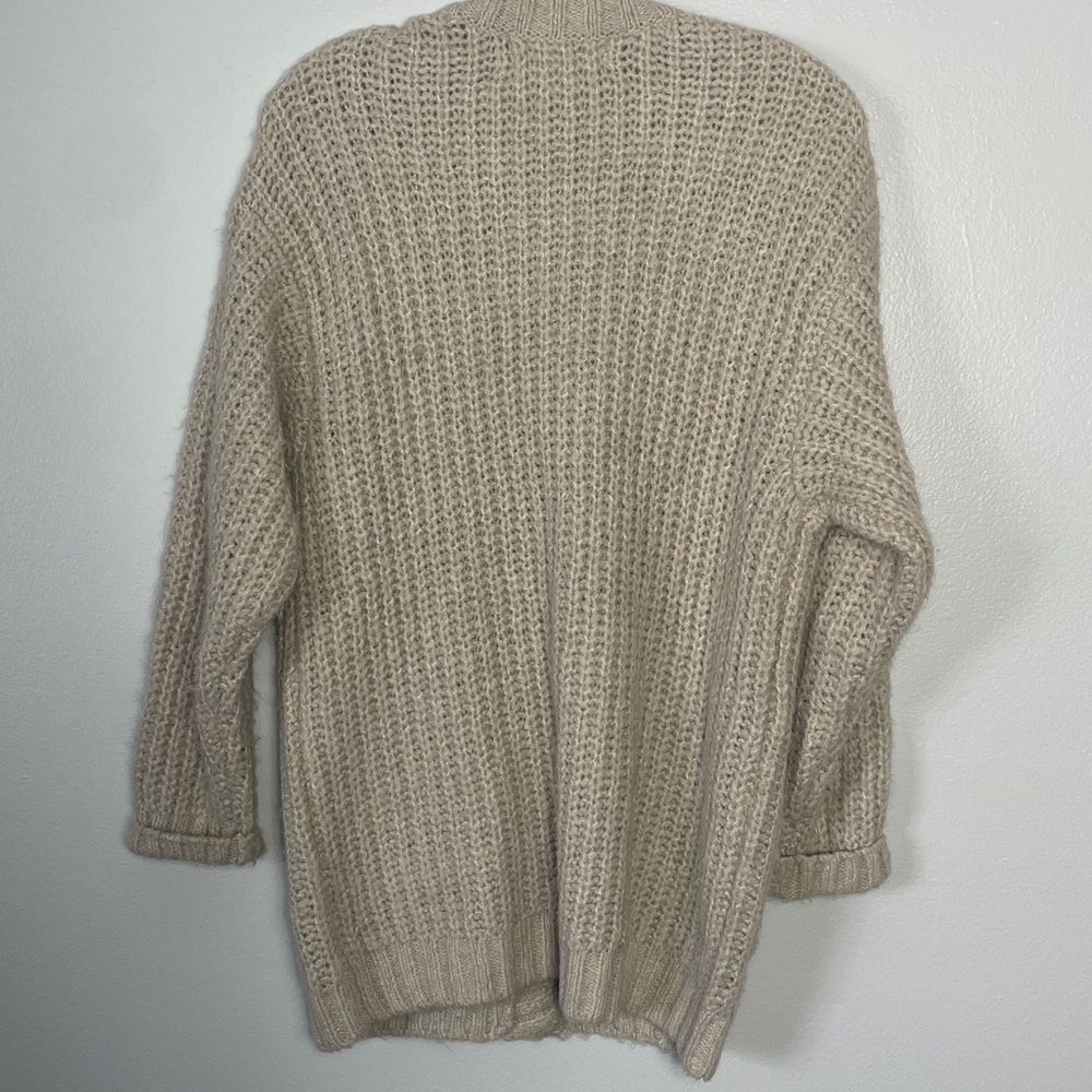 Saltwater Luxe Oatmeal Cardigan Sweater Size Small - Picture 9 of 14